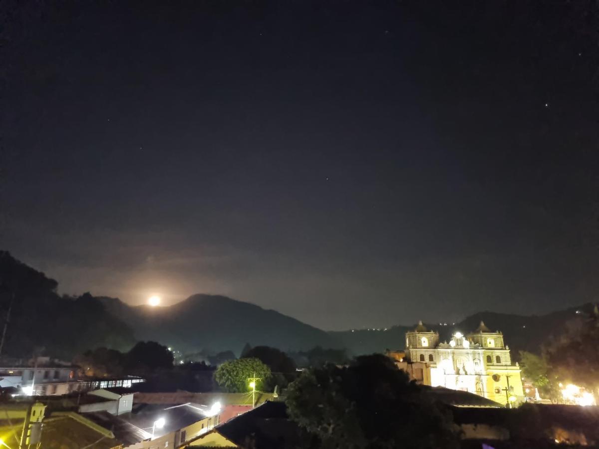 Casa Capirucho Hotel Antigua Buitenkant foto